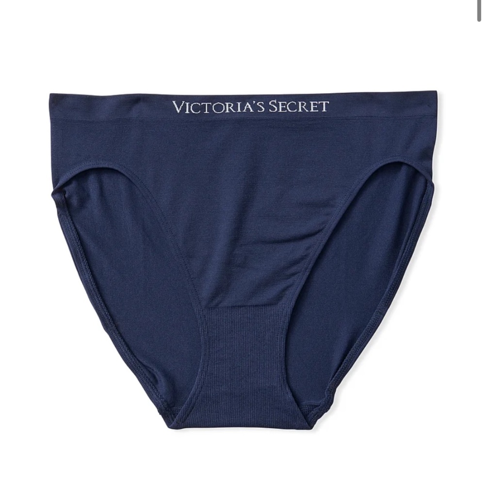 Victoria Secret - Picture 3 of 3
